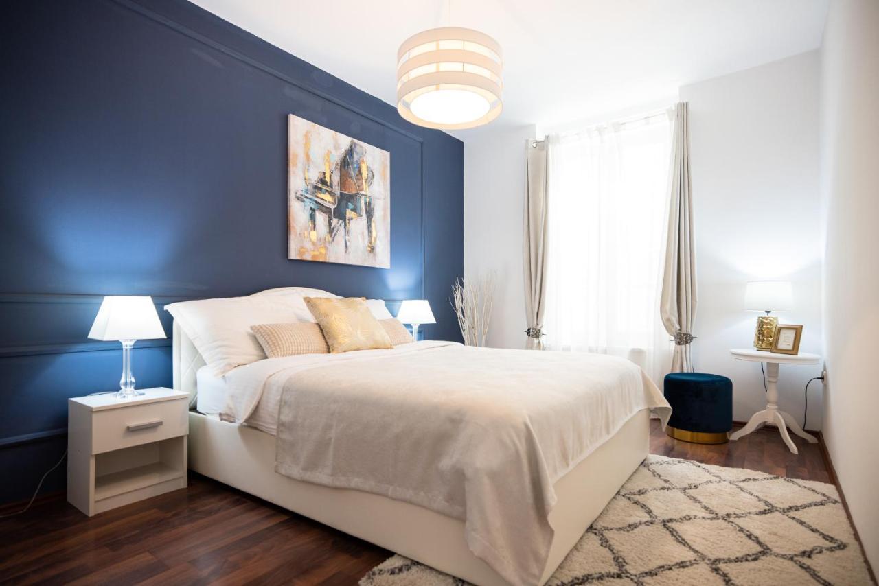 Apartment For Two- Strict Center Of Old Town