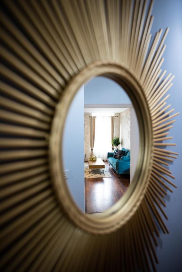Apartment For Two- Strict Center Of Old Town